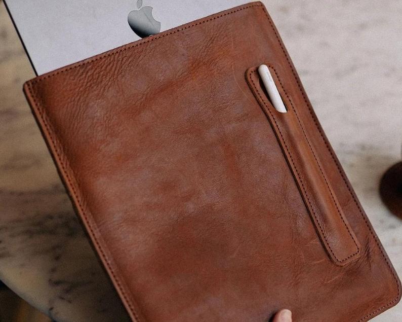 iPad®Pro 12,9'' 2021 stand up leather case